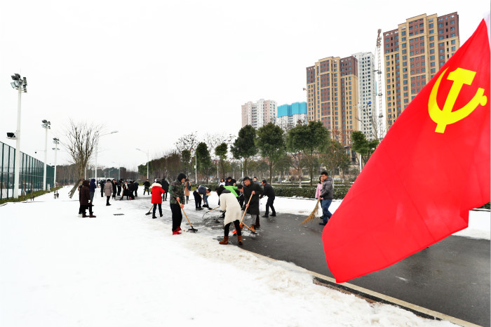 一場(chǎng)雪，體育中心美得不要不要的</br>但最美的風(fēng)景還是他們