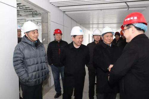 市委常委、宣傳部長張世華調(diào)研軍運(yùn)會主媒體中心(圖1)
