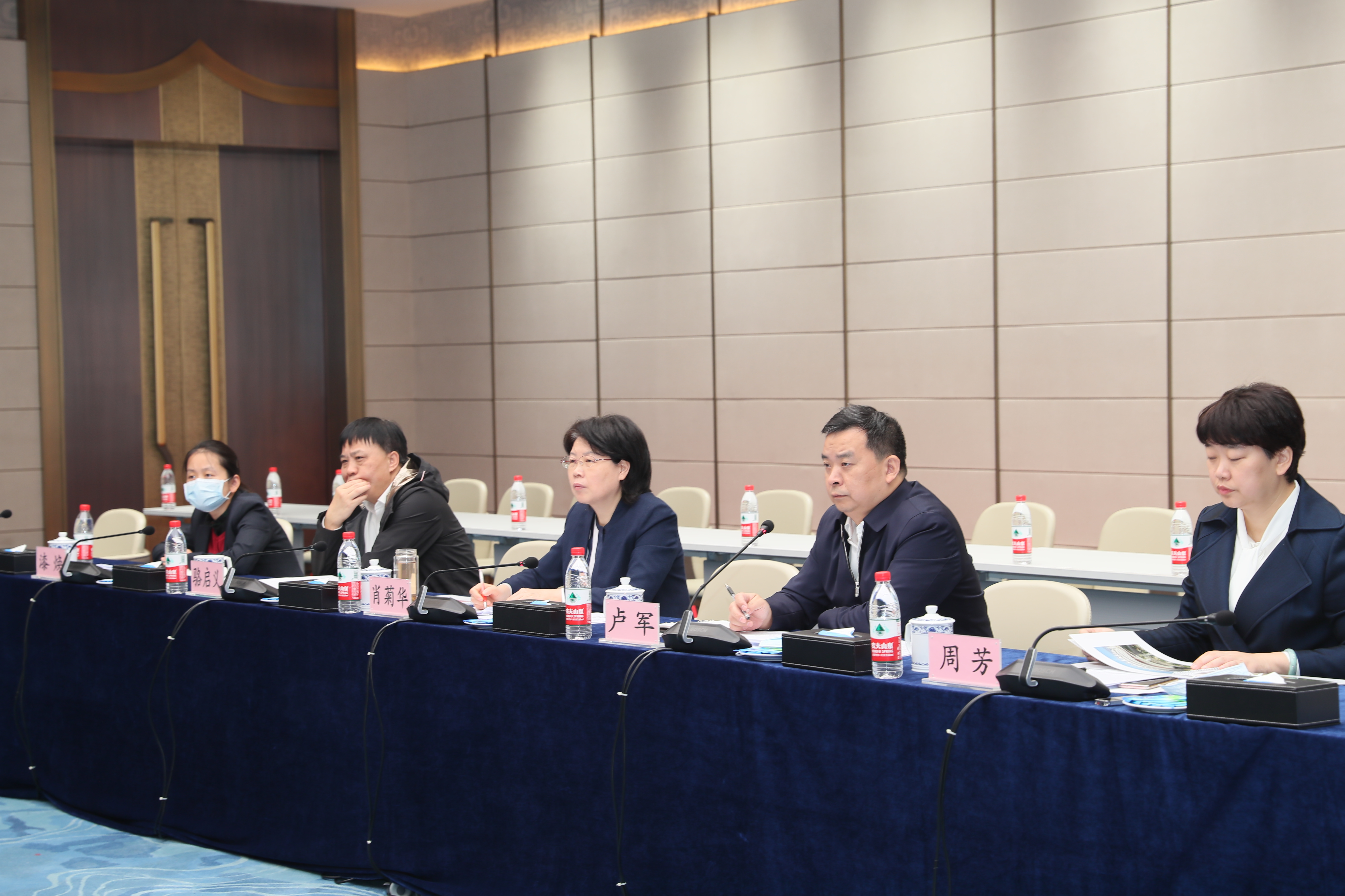 副省長肖菊華來公司調研：武漢體育中心在做好軍運會“后半篇文章”中具有標桿意義(圖3)