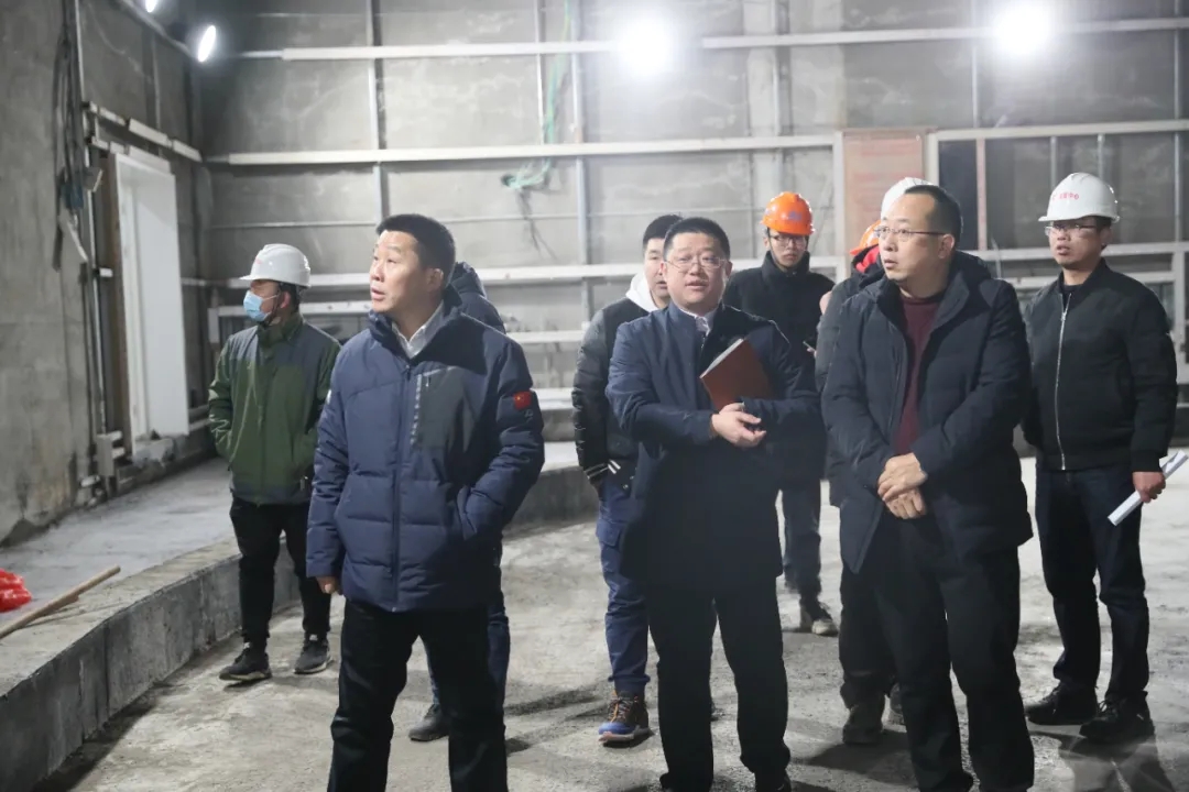 公司領導檢查軍運會賽后利用項目建設(圖5) 公司領導檢查軍運會賽后利用項目建設(圖5)